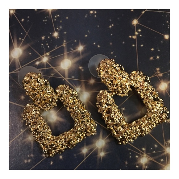 CHUNKY✨METAL “GOLD RUSH”✨POST OR STUD EARRINGS - Picture 8 of 8